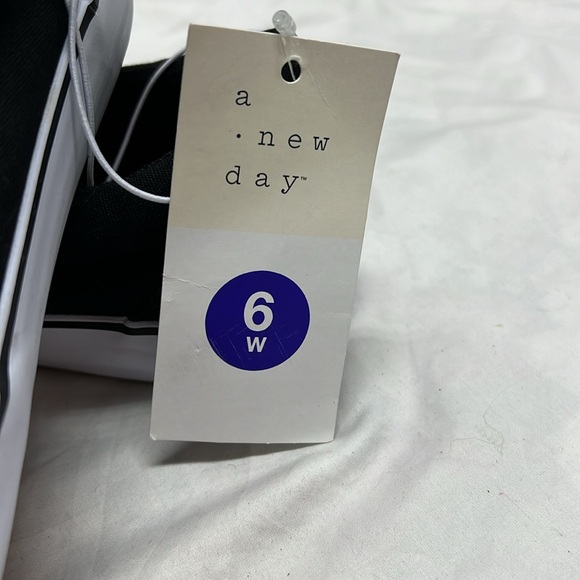 Millie black slip on sneakers - Picture 3 of 7